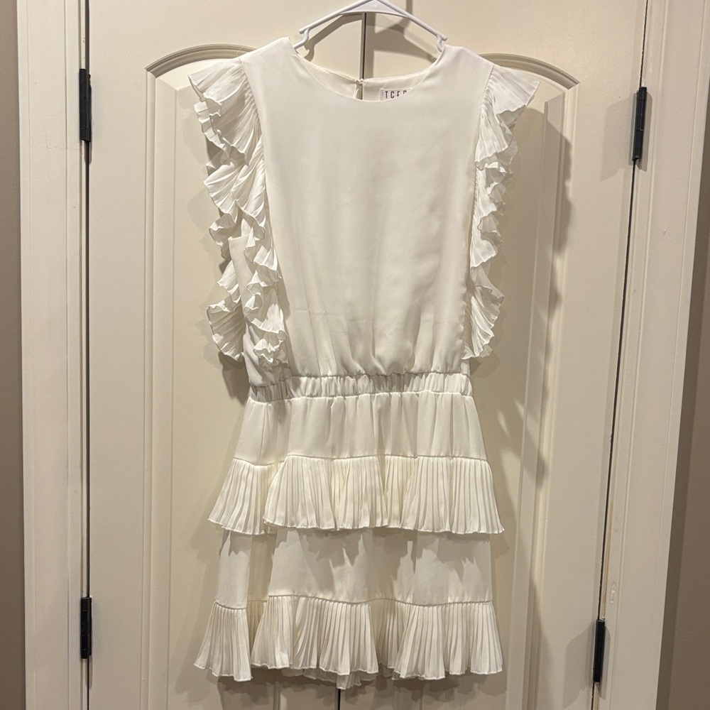 Sz small white TCEC dress